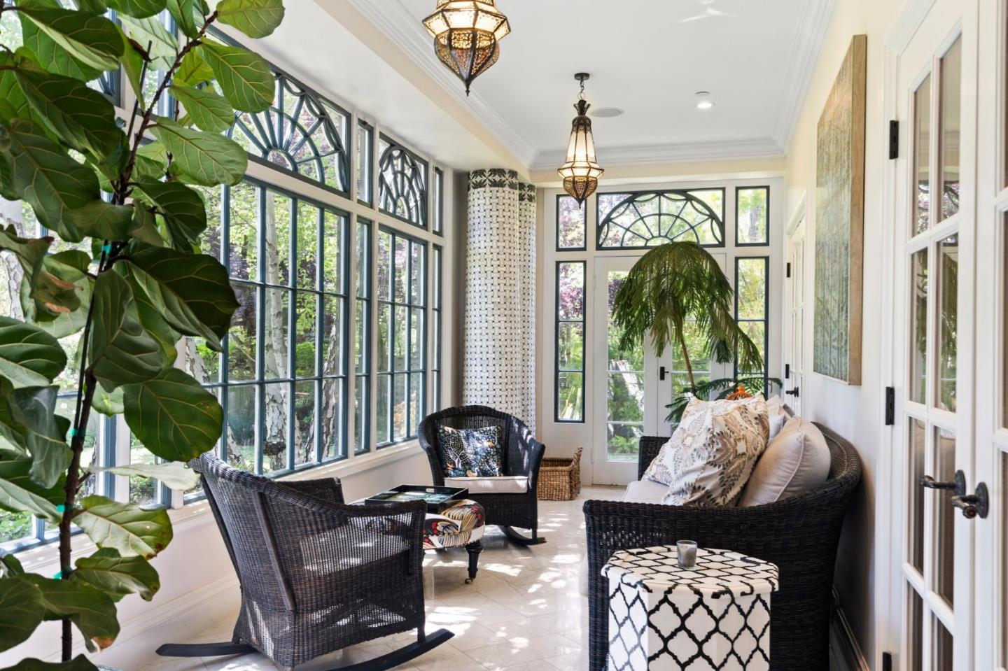 Detail Gallery Image 9 of 58 For 720 Brewer Dr, Hillsborough,  CA 94010 - 6 Beds | 5/2 Baths