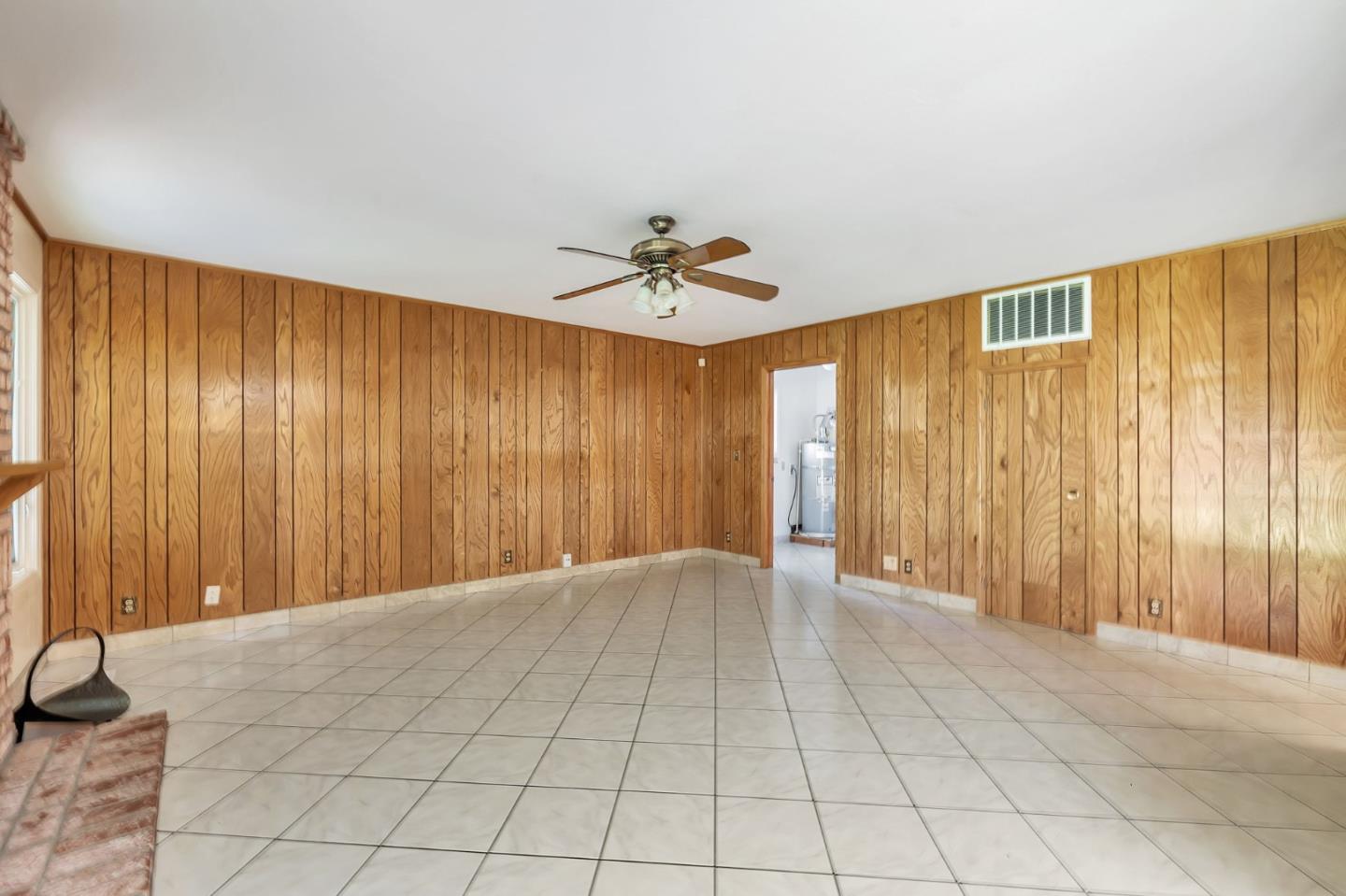 Detail Gallery Image 13 of 47 For 1615 Corte De Callas, San Jose,  CA 95124 - 5 Beds | 2/1 Baths