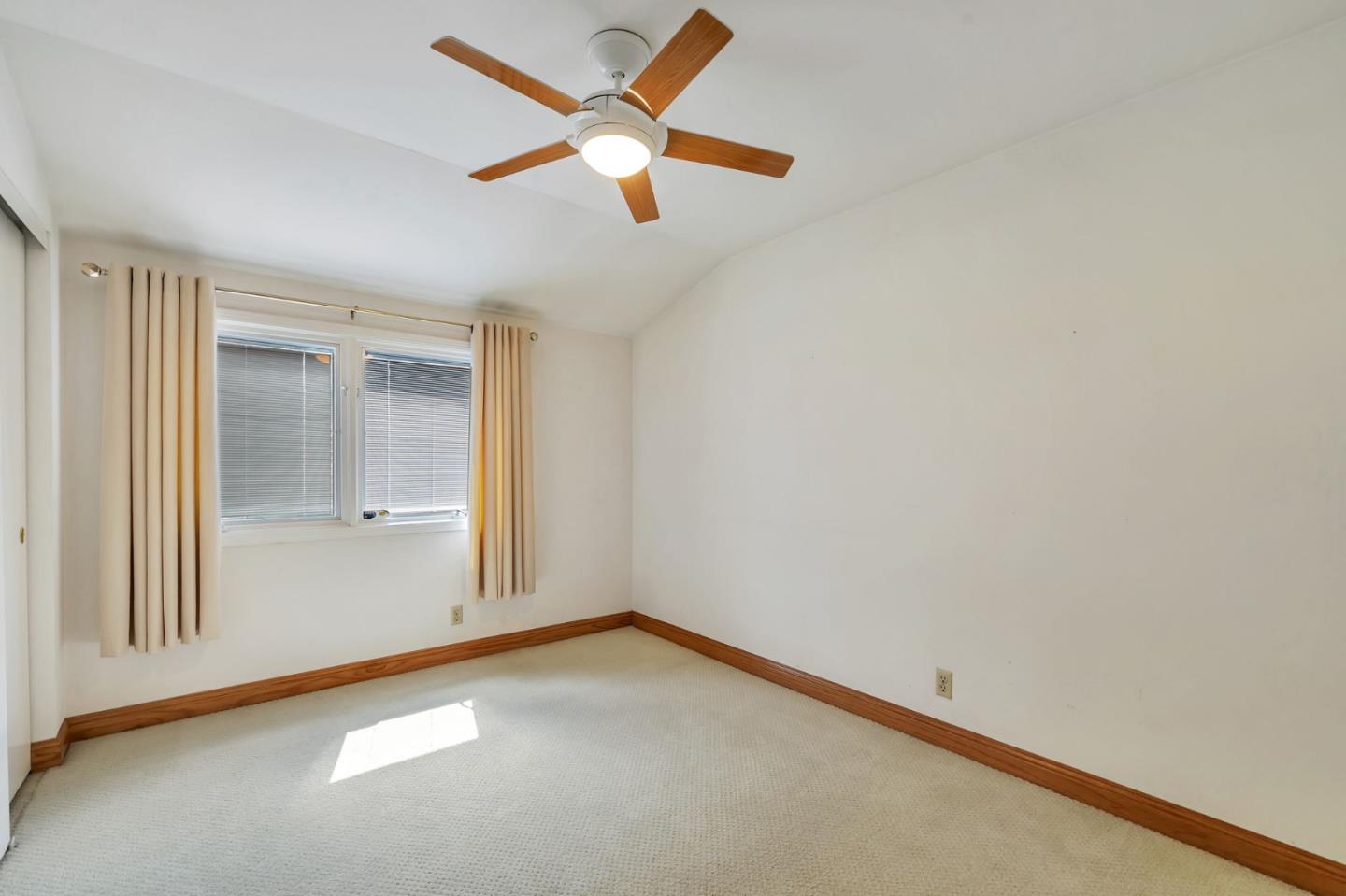 Detail Gallery Image 28 of 47 For 1615 Corte De Callas, San Jose,  CA 95124 - 5 Beds | 2/1 Baths