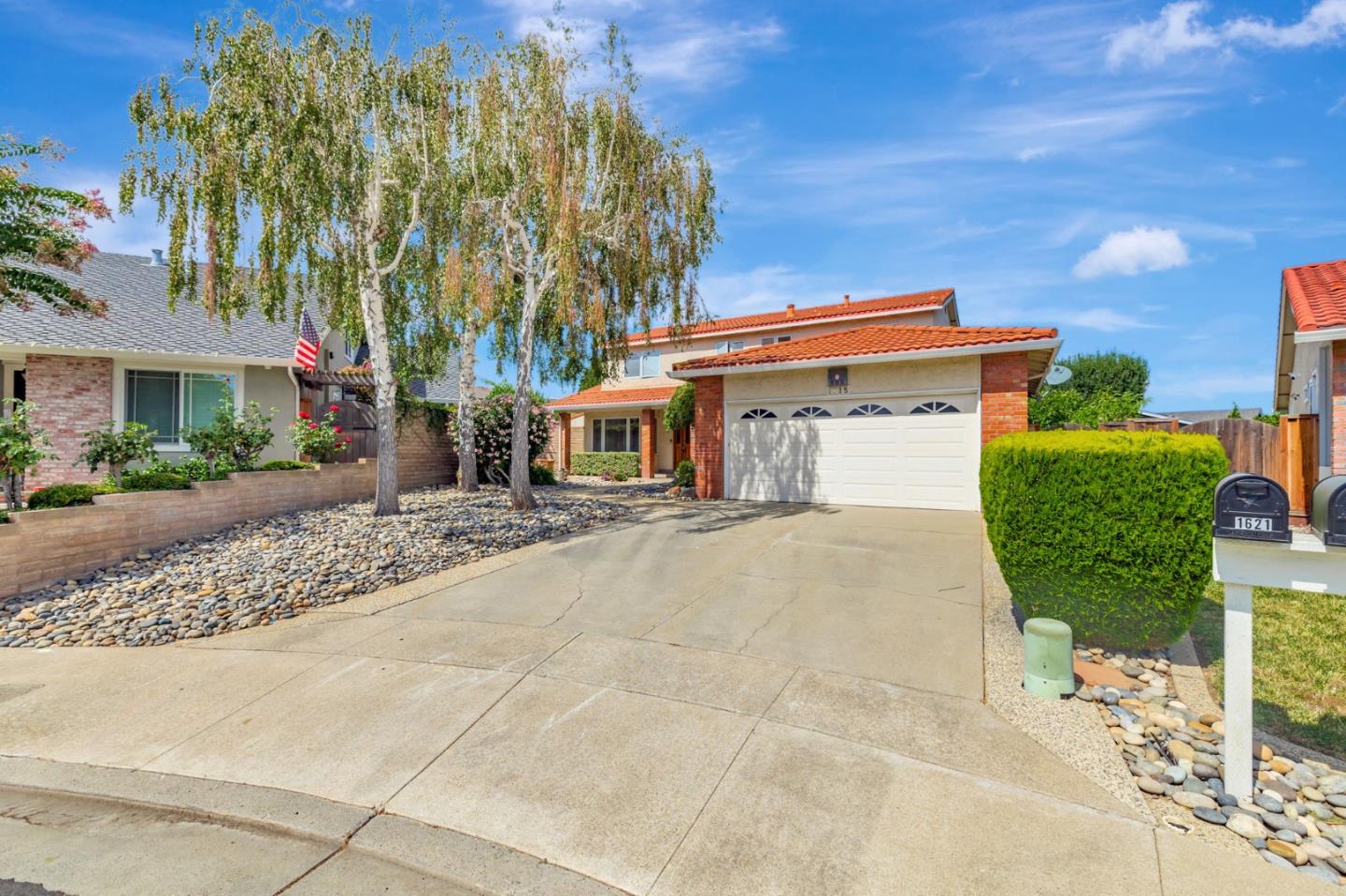 Detail Gallery Image 3 of 47 For 1615 Corte De Callas, San Jose,  CA 95124 - 5 Beds | 2/1 Baths