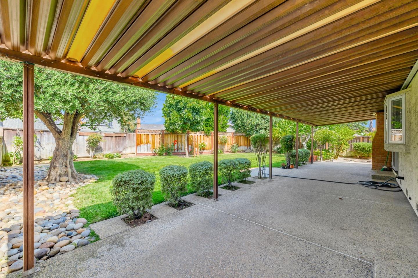 Detail Gallery Image 36 of 47 For 1615 Corte De Callas, San Jose,  CA 95124 - 5 Beds | 2/1 Baths