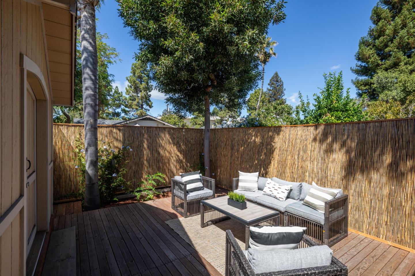 Detail Gallery Image 14 of 24 For 360 Fernando Ave, Palo Alto,  CA 94306 - 2 Beds | 1/1 Baths