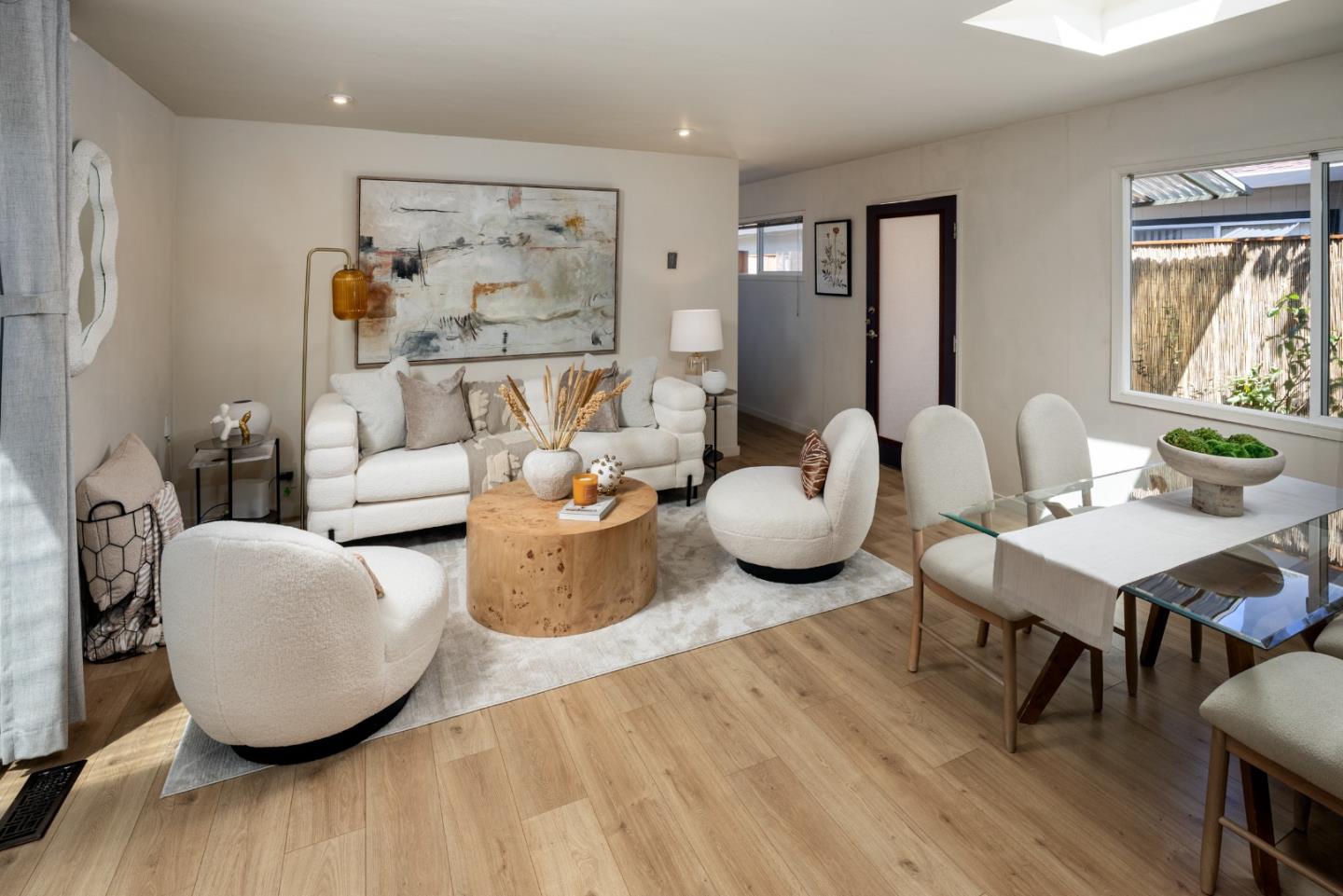 Detail Gallery Image 4 of 24 For 360 Fernando Ave, Palo Alto,  CA 94306 - 2 Beds | 1/1 Baths