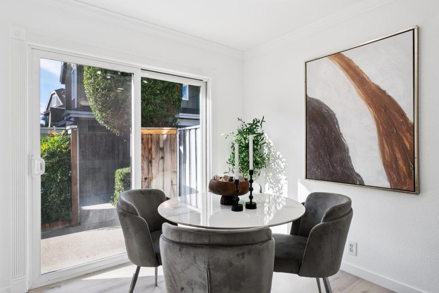 Detail Gallery Image 14 of 50 For 1625 Kentfield Ave, Redwood City,  CA 94061 - 3 Beds | 2/1 Baths