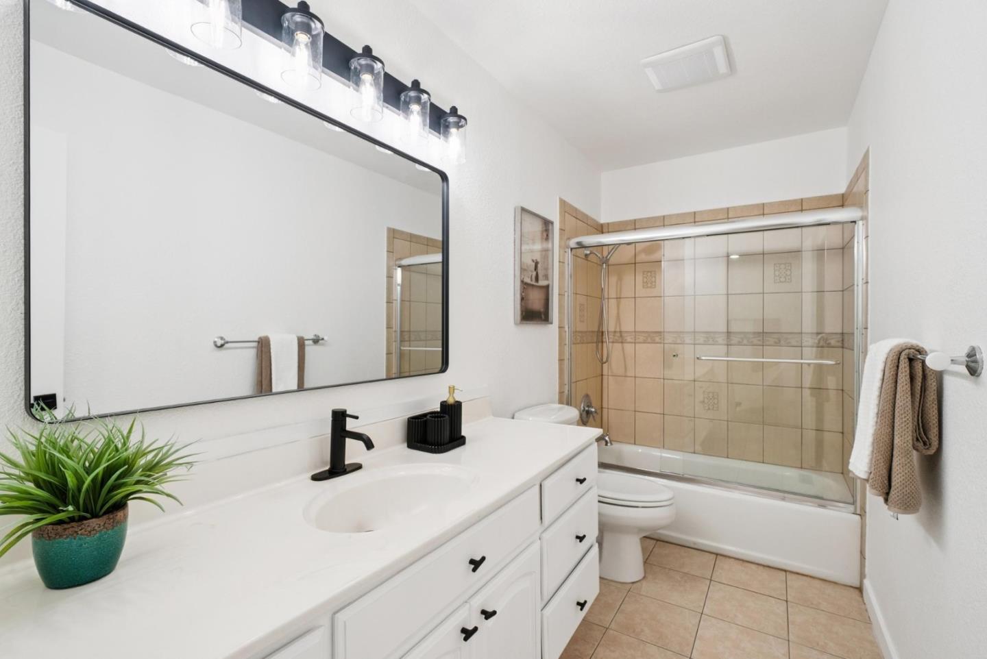 Detail Gallery Image 34 of 50 For 1625 Kentfield Ave, Redwood City,  CA 94061 - 3 Beds | 2/1 Baths