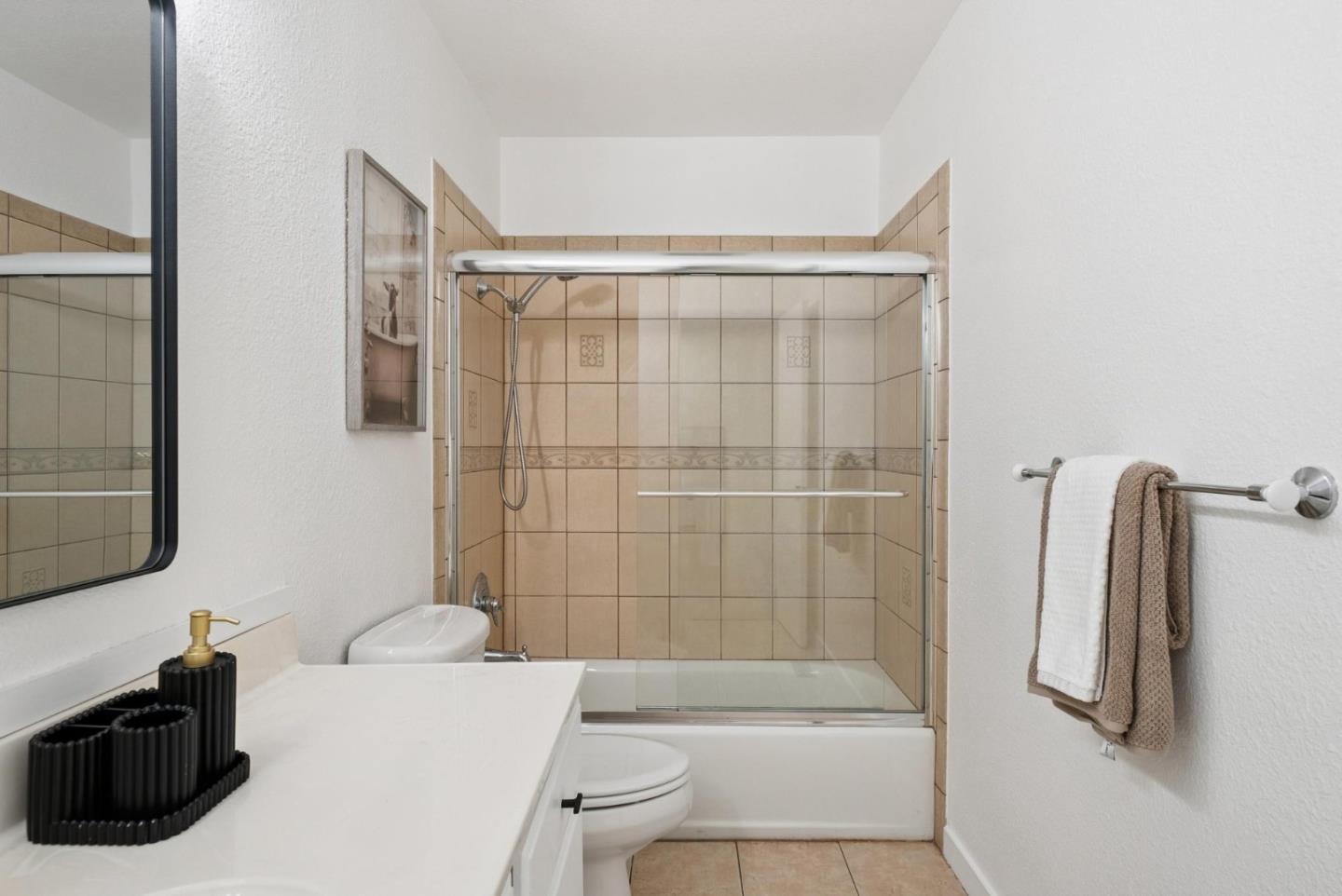 Detail Gallery Image 35 of 50 For 1625 Kentfield Ave, Redwood City,  CA 94061 - 3 Beds | 2/1 Baths