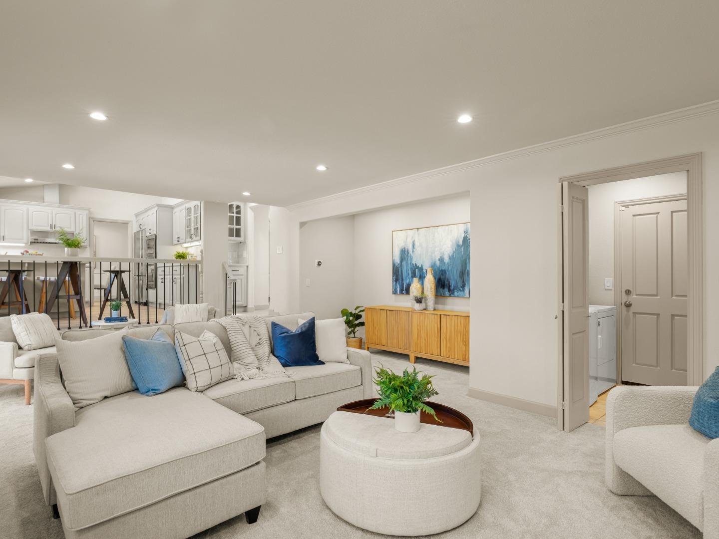 Detail Gallery Image 13 of 56 For 1033 Bright Oak Pl, San Jose,  CA 95120 - 4 Beds | 2/1 Baths