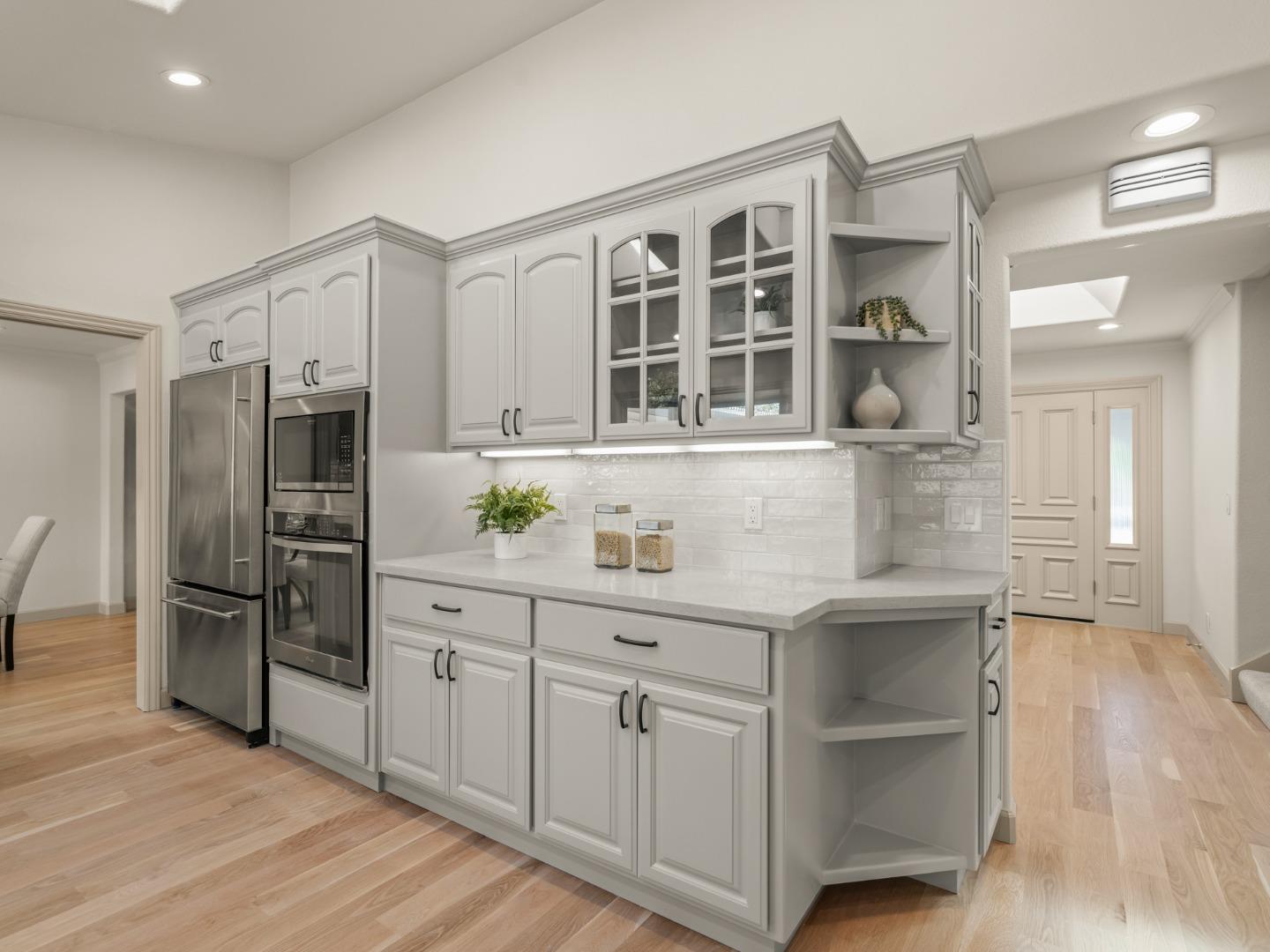 Detail Gallery Image 6 of 56 For 1033 Bright Oak Pl, San Jose,  CA 95120 - 4 Beds | 2/1 Baths