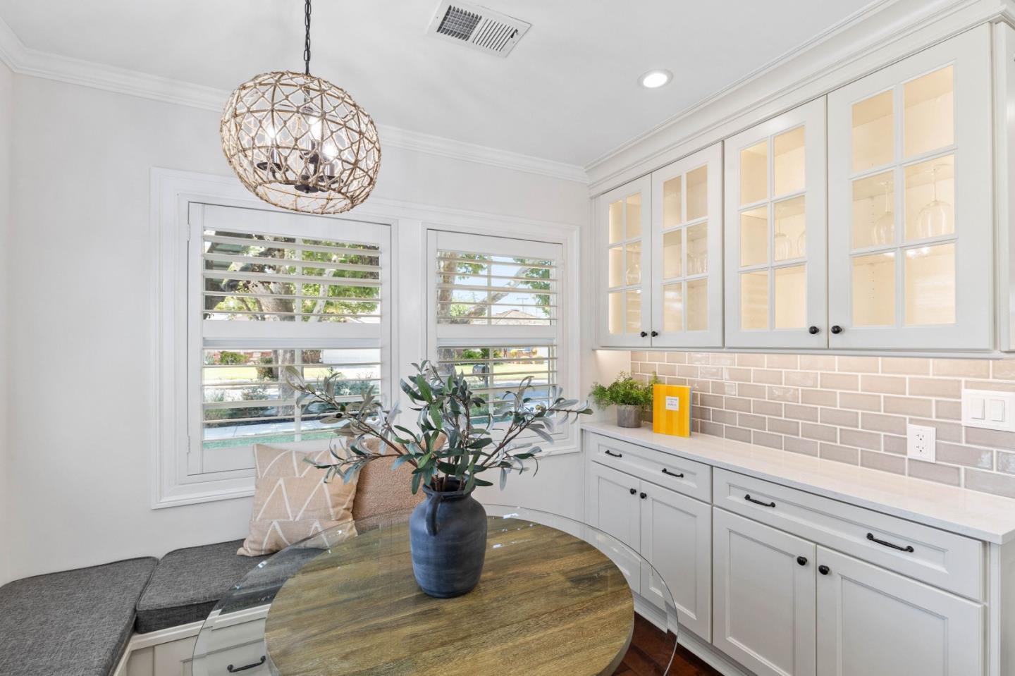 Detail Gallery Image 12 of 33 For 1918 Ellen Ave, San Jose,  CA 95125 - 4 Beds | 3 Baths