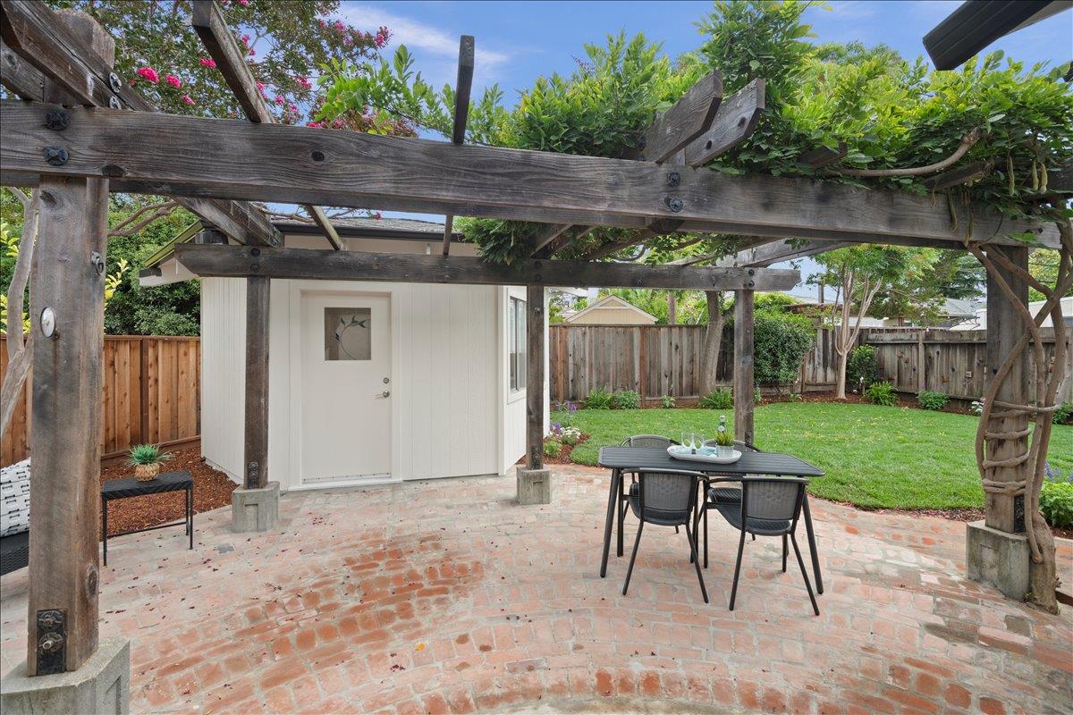 Detail Gallery Image 30 of 42 For 1059 Nilda Ave, Mountain View,  CA 94040 - 3 Beds | 2 Baths
