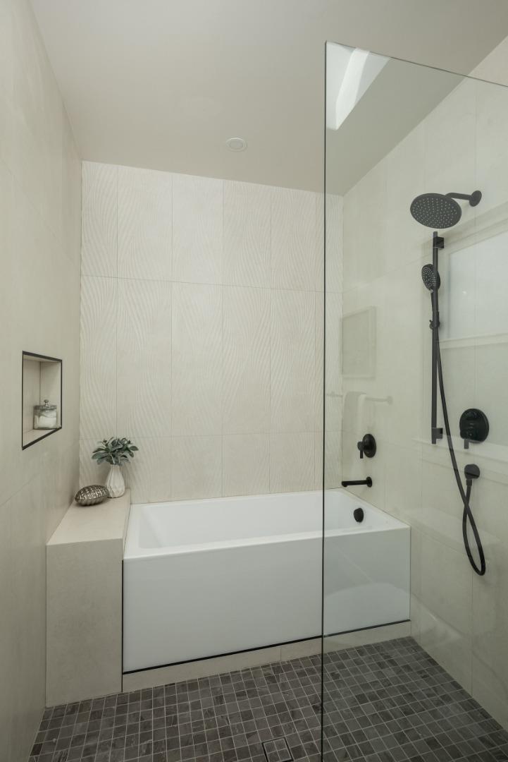 Detail Gallery Image 18 of 29 For 2348 Boxwood Dr, San Jose,  CA 95128 - 5 Beds | 3 Baths