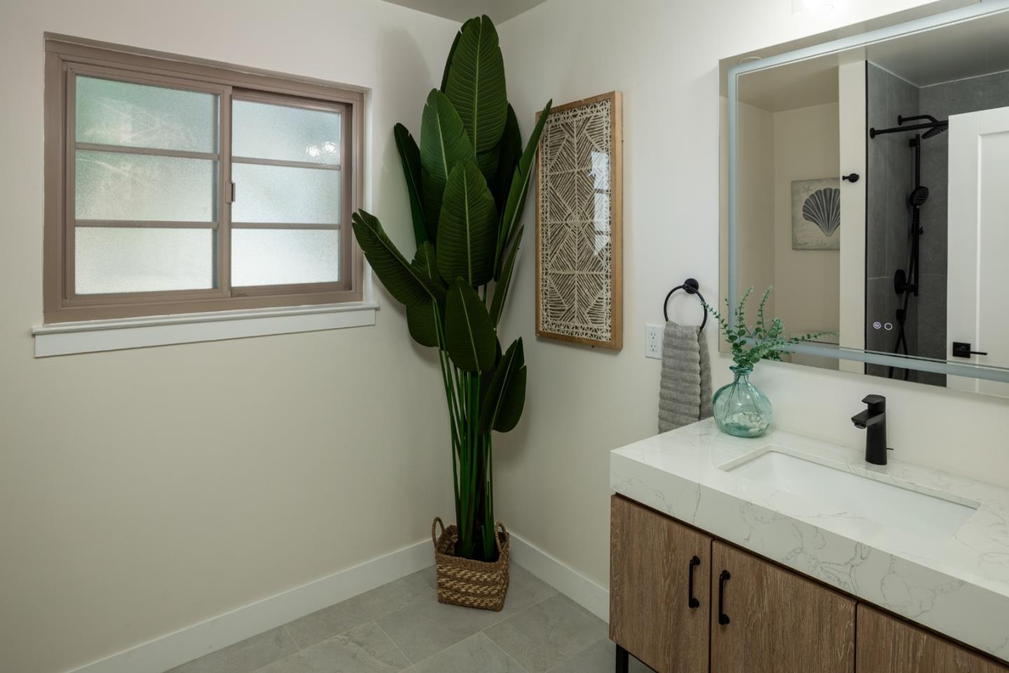 Detail Gallery Image 20 of 29 For 2348 Boxwood Dr, San Jose,  CA 95128 - 5 Beds | 3 Baths