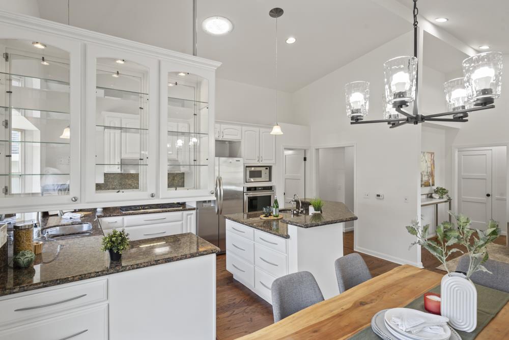 Detail Gallery Image 13 of 70 For 2929 Monterey St, San Mateo,  CA 94403 - 3 Beds | 3 Baths