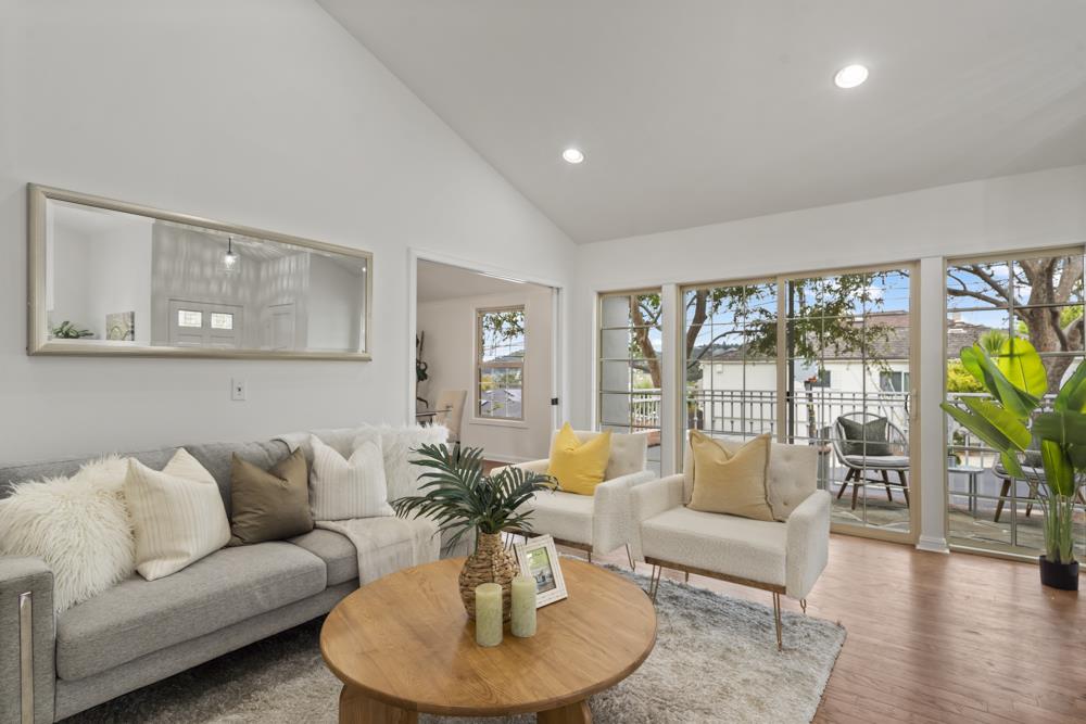 Detail Gallery Image 5 of 70 For 2929 Monterey St, San Mateo,  CA 94403 - 3 Beds | 3 Baths