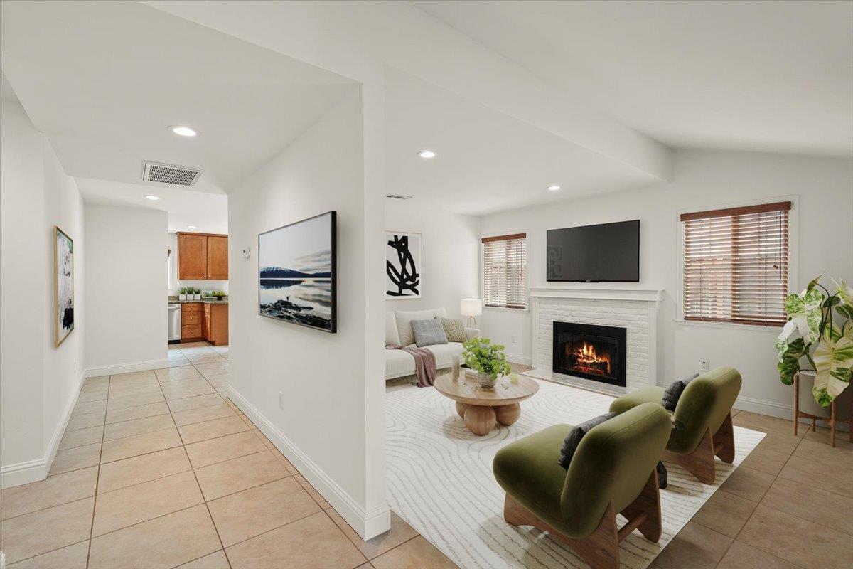 Detail Gallery Image 7 of 25 For 19220 Tilson Ave, Cupertino,  CA 95014 - 3 Beds | 3 Baths