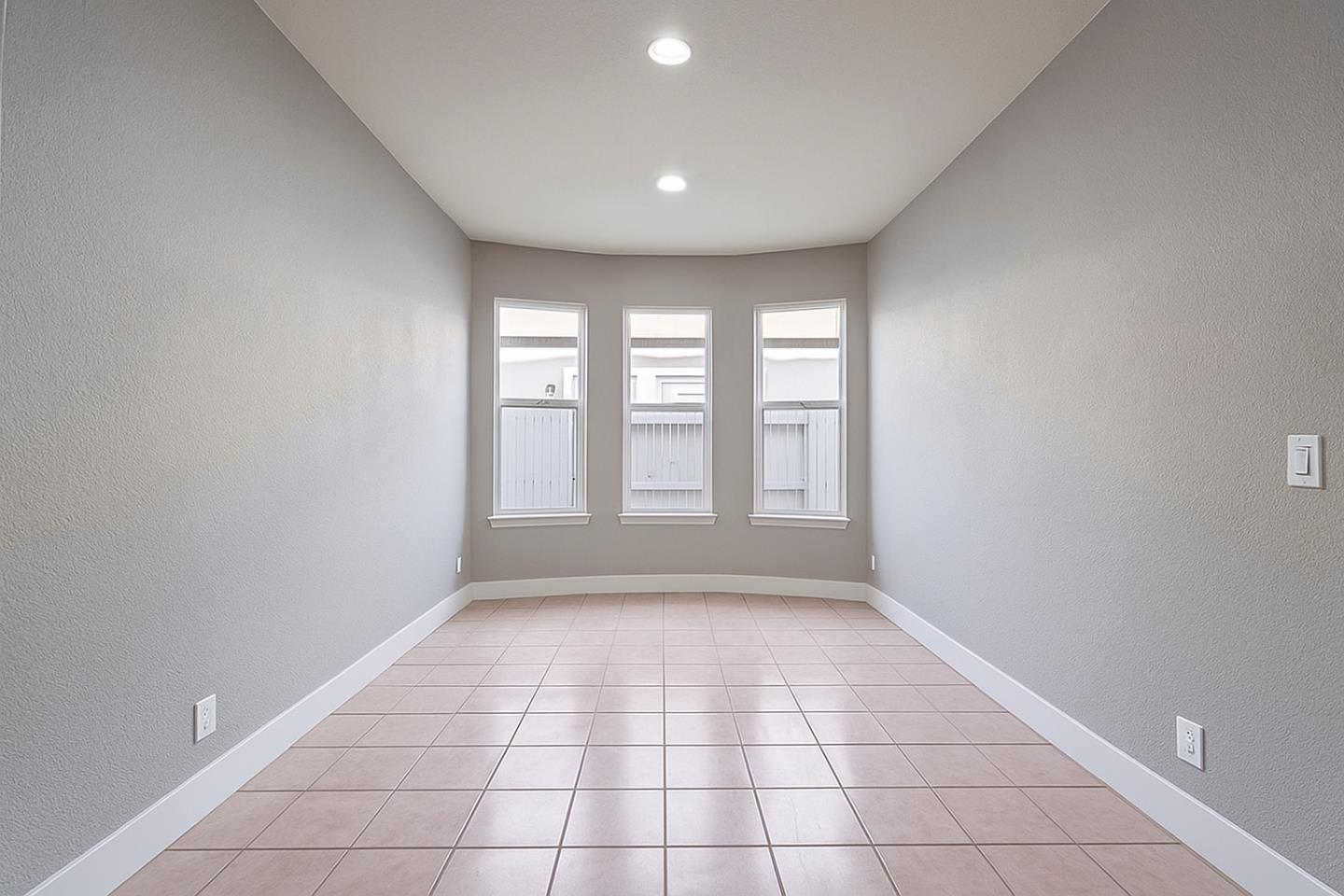 Detail Gallery Image 11 of 60 For 2095 Palermo Dr, Los Banos,  CA 93635 - 4 Beds | 2 Baths