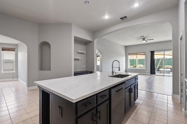 Detail Gallery Image 14 of 60 For 2095 Palermo Dr, Los Banos,  CA 93635 - 4 Beds | 2 Baths