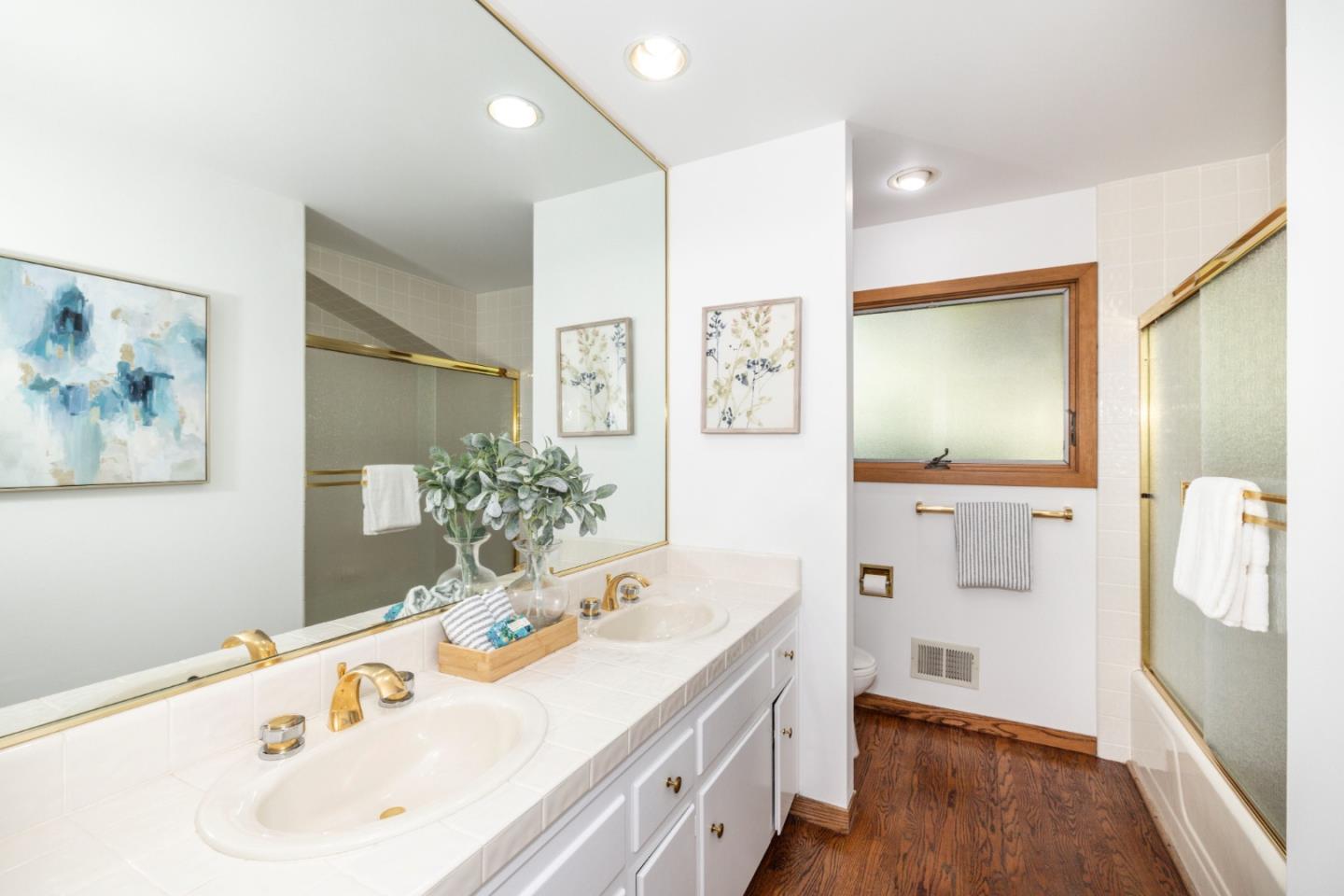 Detail Gallery Image 12 of 24 For 26939 Beatrice Ln, Los Altos Hills,  CA 94022 - 4 Beds | 2/1 Baths