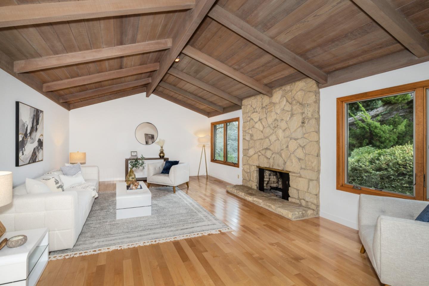 Detail Gallery Image 3 of 24 For 26939 Beatrice Ln, Los Altos Hills,  CA 94022 - 4 Beds | 2/1 Baths