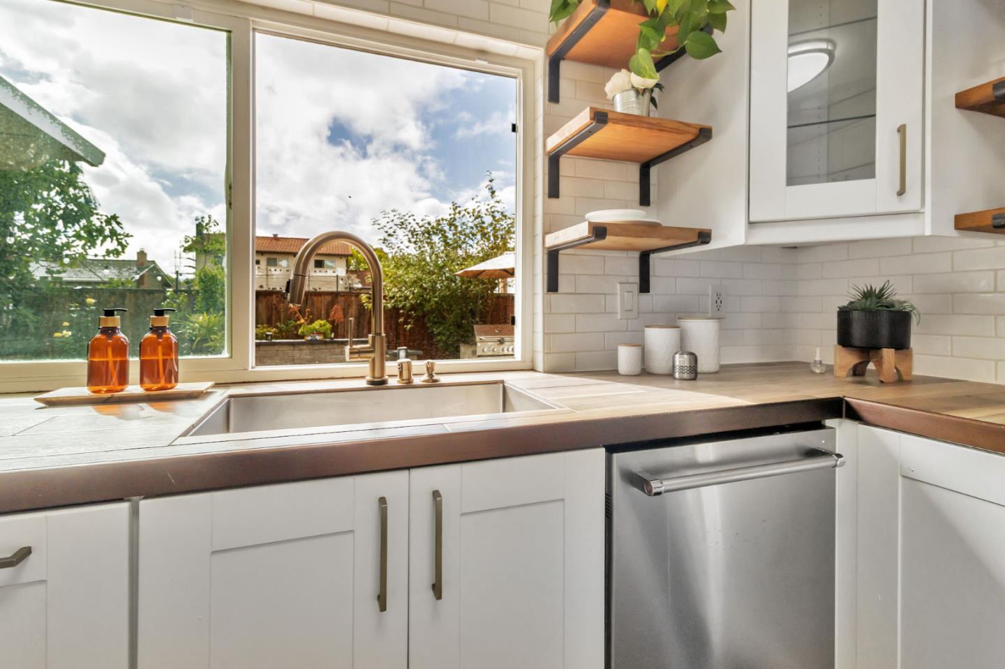 Detail Gallery Image 16 of 45 For 6107 Oak Forest Way, San Jose,  CA 95120 - 4 Beds | 2/1 Baths
