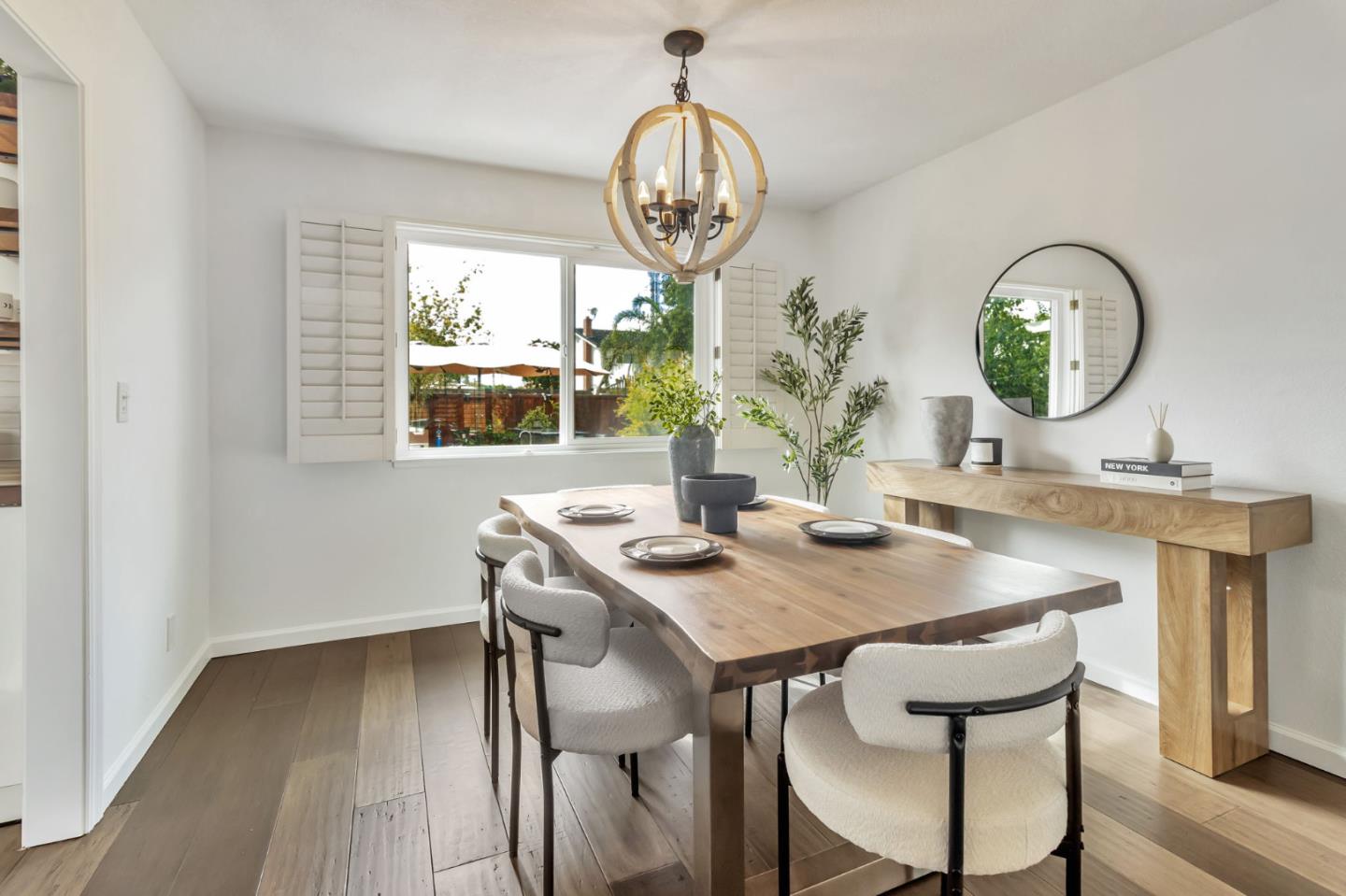 Detail Gallery Image 18 of 45 For 6107 Oak Forest Way, San Jose,  CA 95120 - 4 Beds | 2/1 Baths