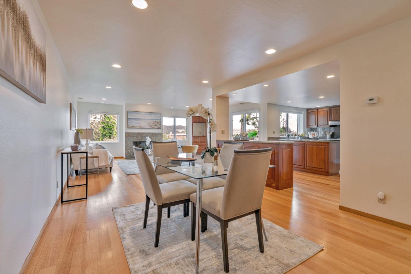 Detail Gallery Image 10 of 38 For 2518 Albright Way, South San Francisco,  CA 94080 - 4 Beds | 2/1 Baths