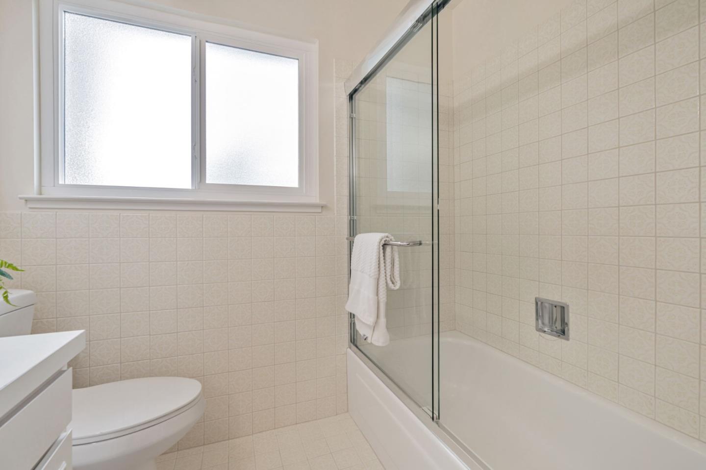 Detail Gallery Image 28 of 38 For 2518 Albright Way, South San Francisco,  CA 94080 - 4 Beds | 2/1 Baths