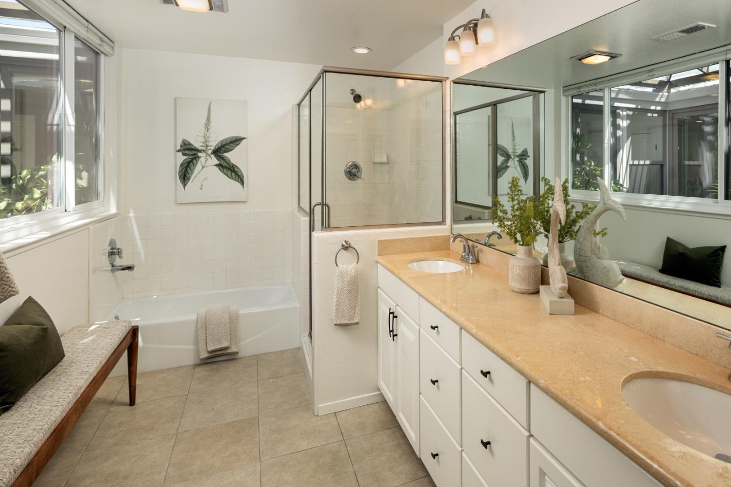 Detail Gallery Image 16 of 37 For 4 Bay Tree Ln, Los Altos,  CA 94022 - 2 Beds | 2 Baths
