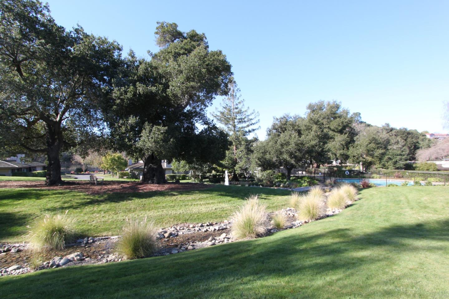Detail Gallery Image 34 of 37 For 4 Bay Tree Ln, Los Altos,  CA 94022 - 2 Beds | 2 Baths