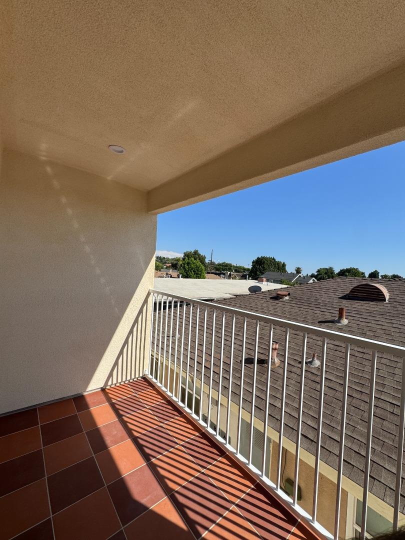 Detail Gallery Image 10 of 19 For 12819 Beverly Blvd, Whittier,  CA 90601 - 2 Beds | 1 Baths