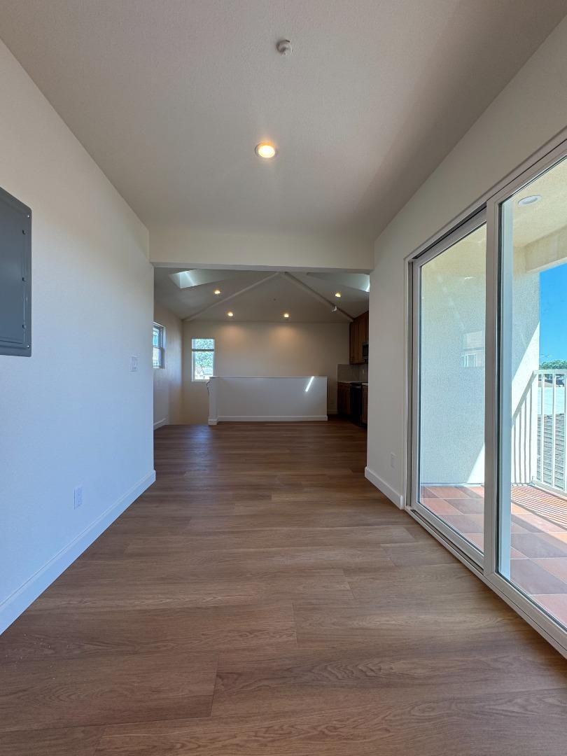 Detail Gallery Image 15 of 19 For 12819 Beverly Blvd, Whittier,  CA 90601 - 2 Beds | 1 Baths