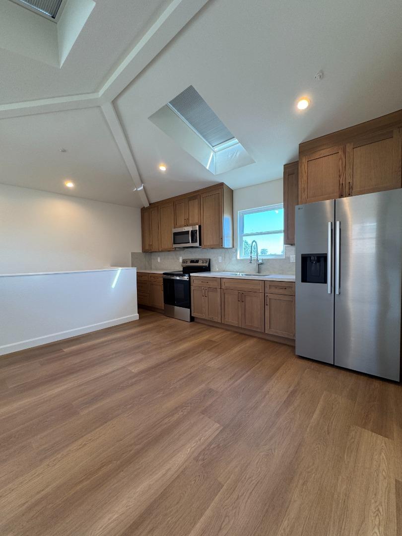 Detail Gallery Image 16 of 19 For 12819 Beverly Blvd, Whittier,  CA 90601 - 2 Beds | 1 Baths