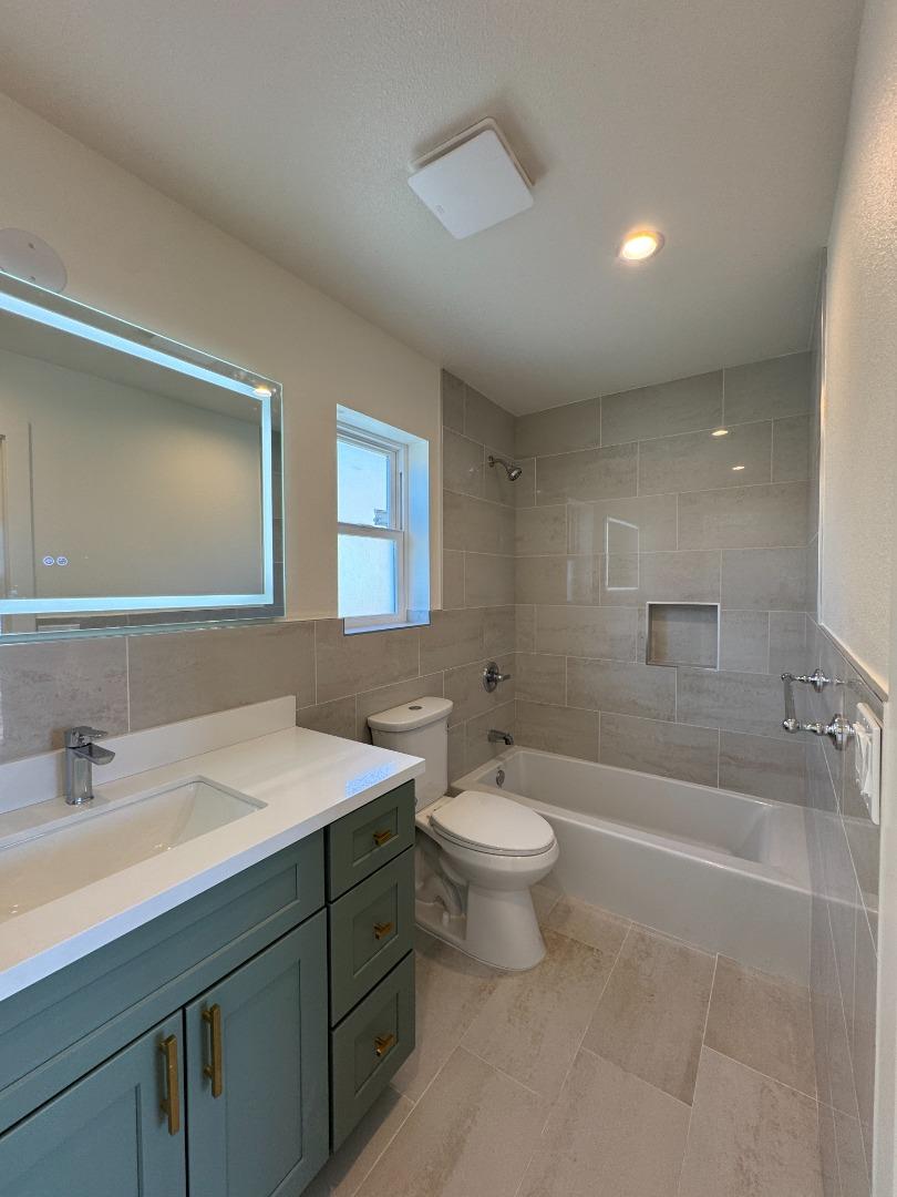 Detail Gallery Image 17 of 19 For 12819 Beverly Blvd, Whittier,  CA 90601 - 2 Beds | 1 Baths