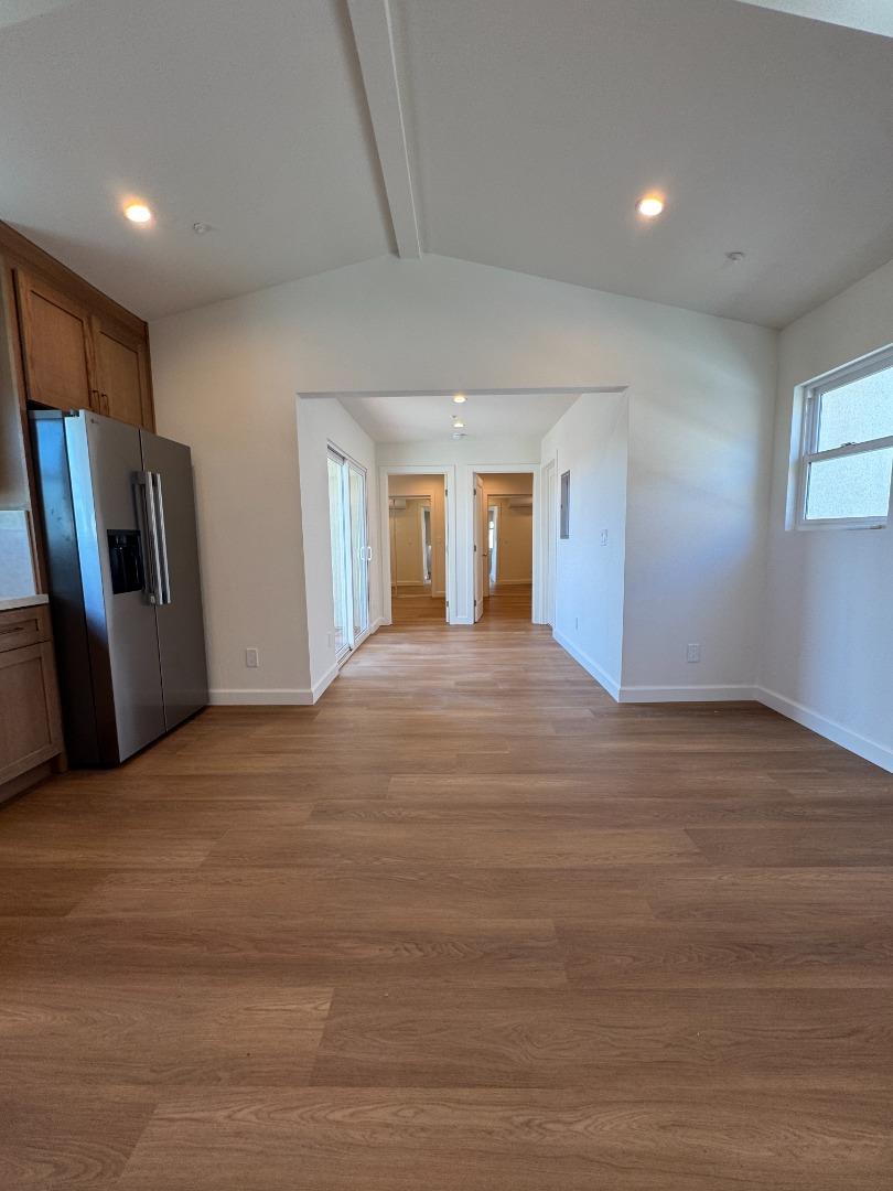 Detail Gallery Image 7 of 19 For 12819 Beverly Blvd, Whittier,  CA 90601 - 2 Beds | 1 Baths