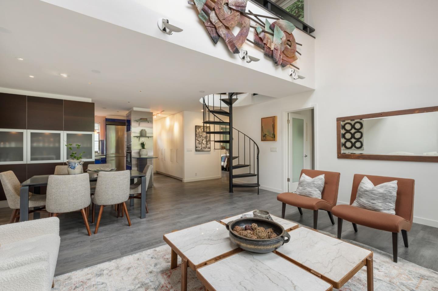 Detail Gallery Image 3 of 26 For 237 High St, Palo Alto,  CA 94301 - 3 Beds | 2 Baths