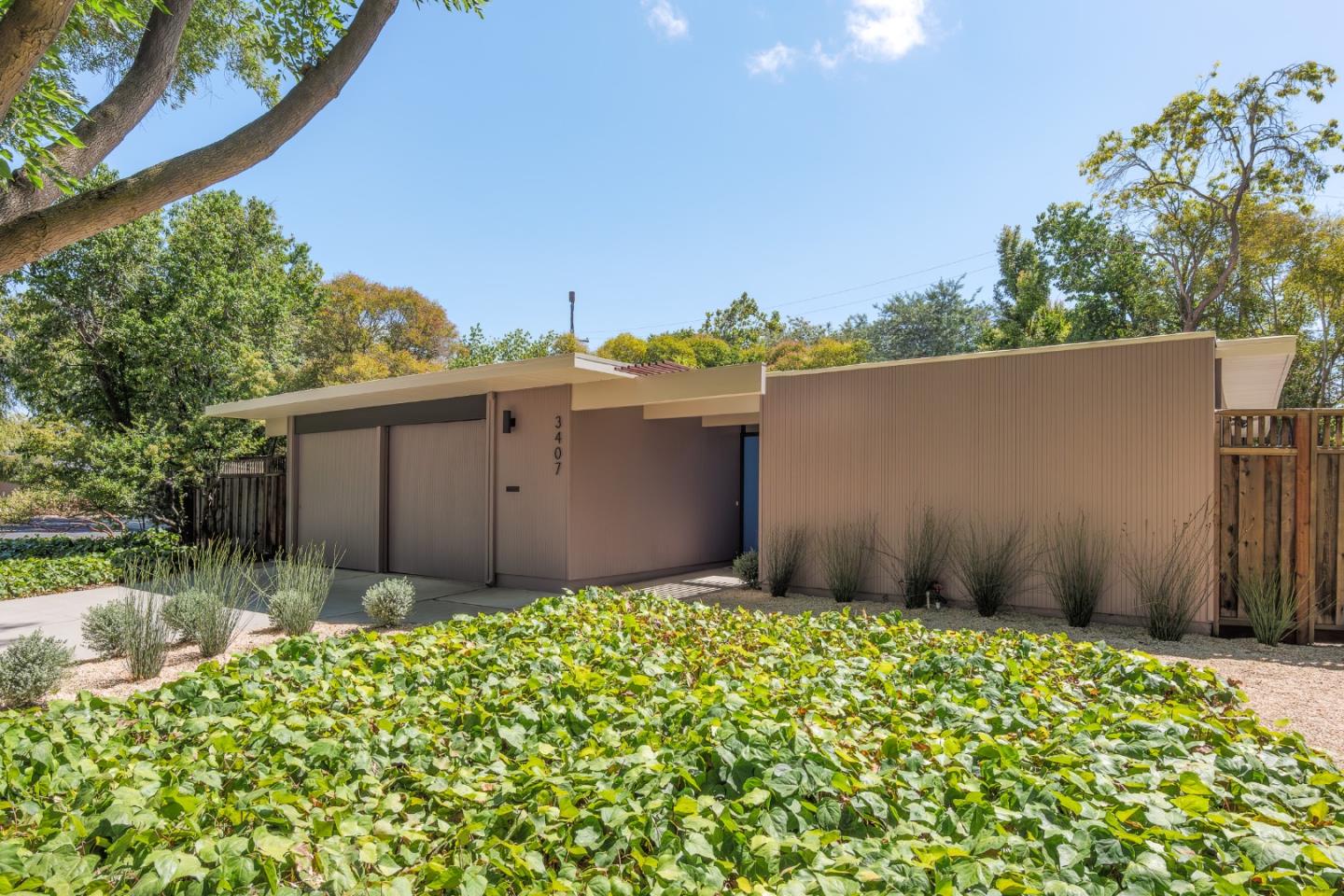Detail Gallery Image 22 of 25 For 3407 Janice Way, Palo Alto,  CA 94303 - 4 Beds | 2 Baths