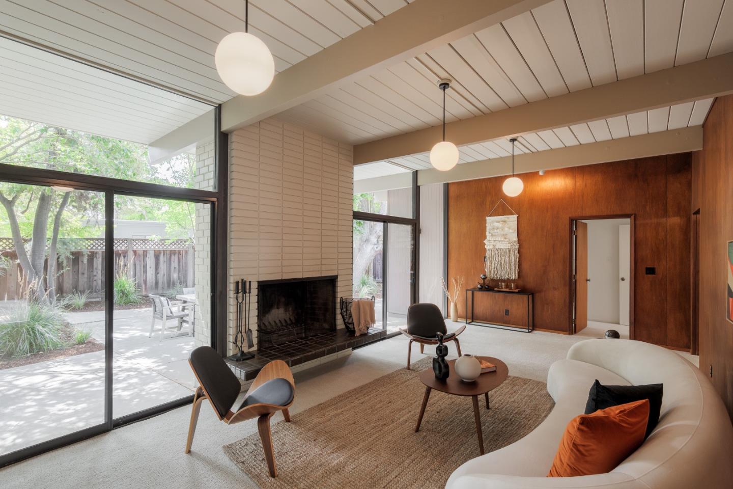 Detail Gallery Image 4 of 25 For 3407 Janice Way, Palo Alto,  CA 94303 - 4 Beds | 2 Baths