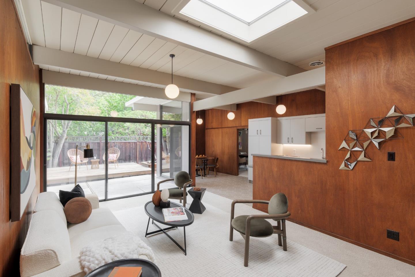 Detail Gallery Image 6 of 25 For 3407 Janice Way, Palo Alto,  CA 94303 - 4 Beds | 2 Baths