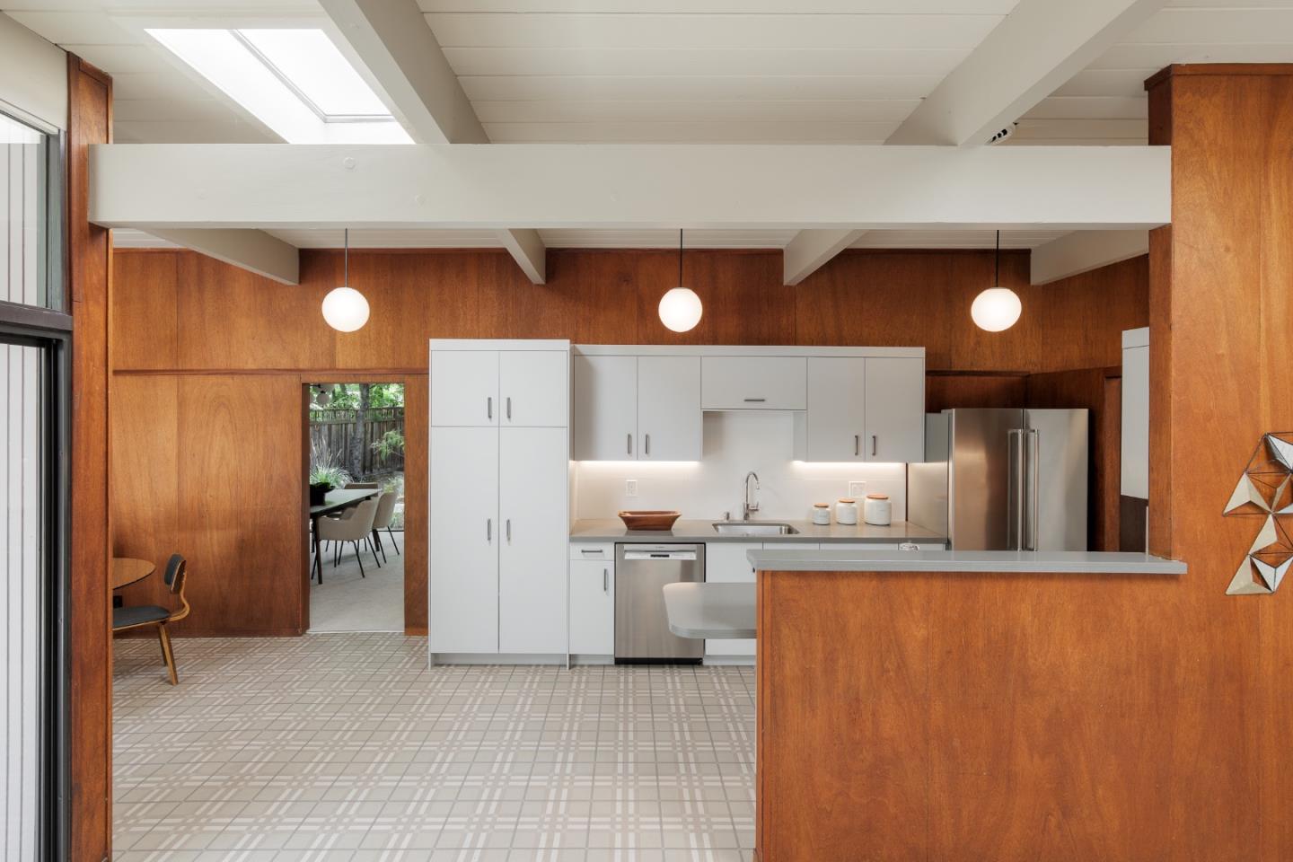 Detail Gallery Image 9 of 25 For 3407 Janice Way, Palo Alto,  CA 94303 - 4 Beds | 2 Baths