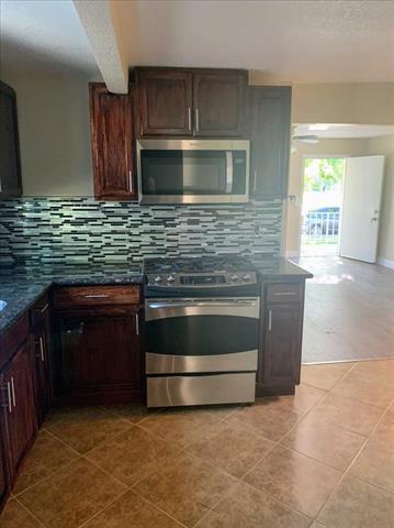 Detail Gallery Image 7 of 25 For 1620 Sycamore Ave, Stockton,  CA 95205 - 3 Beds | 2 Baths