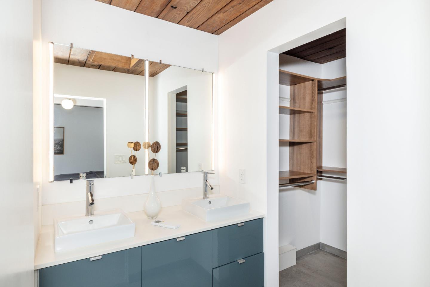 Detail Gallery Image 15 of 37 For 176 Ferne Ct, Palo Alto,  CA 94306 - 3 Beds | 2 Baths