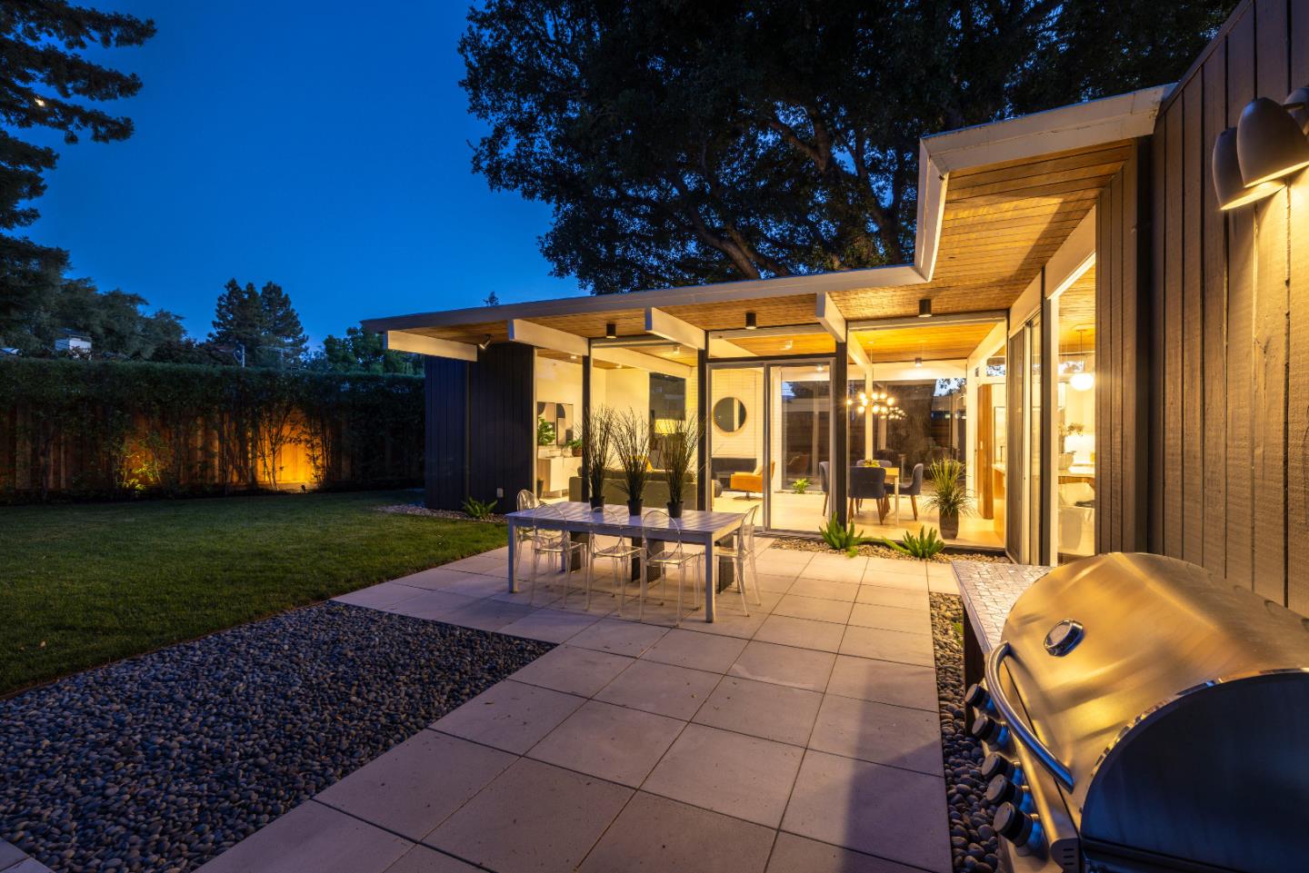 Detail Gallery Image 37 of 37 For 176 Ferne Ct, Palo Alto,  CA 94306 - 3 Beds | 2 Baths