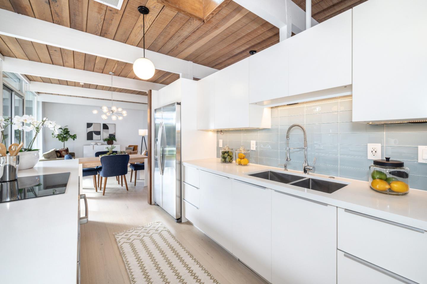 Detail Gallery Image 8 of 37 For 176 Ferne Ct, Palo Alto,  CA 94306 - 3 Beds | 2 Baths