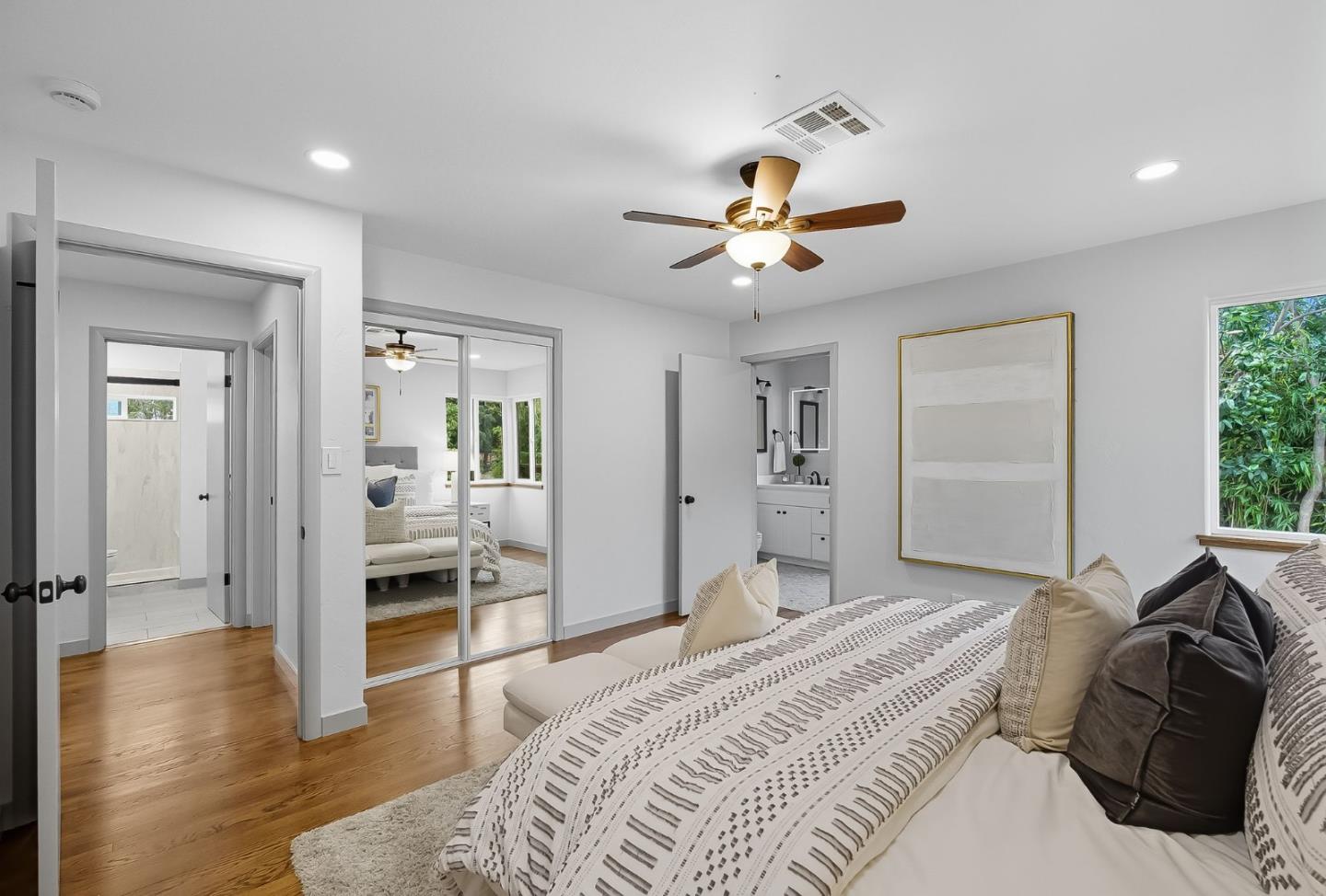Detail Gallery Image 24 of 56 For 771 Sunshine Dr, Los Altos,  CA 94024 - 5 Beds | 3 Baths