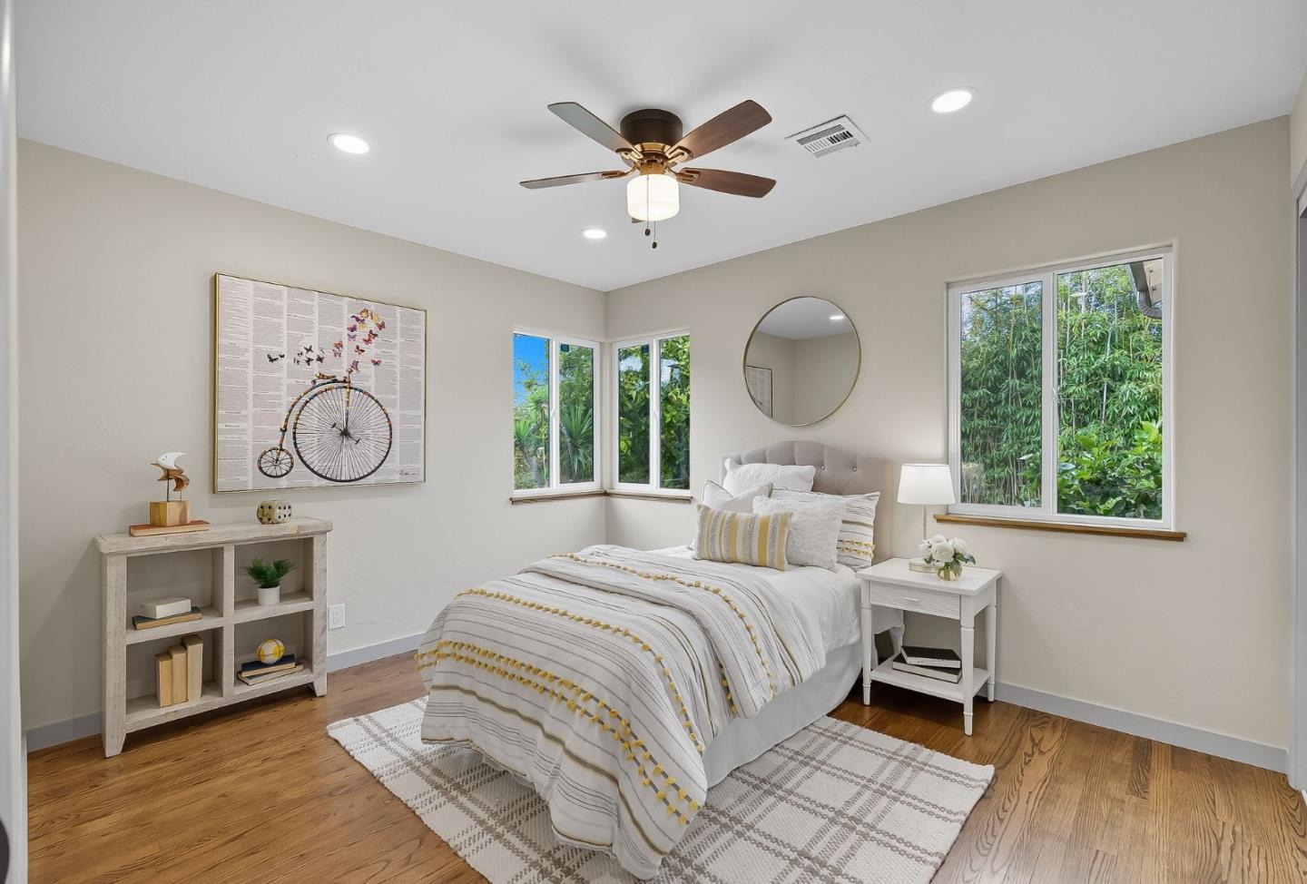 Detail Gallery Image 27 of 56 For 771 Sunshine Dr, Los Altos,  CA 94024 - 5 Beds | 3 Baths