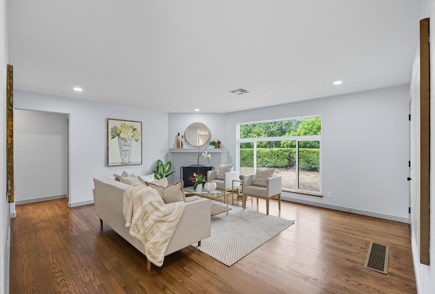 Detail Gallery Image 3 of 56 For 771 Sunshine Dr, Los Altos,  CA 94024 - 5 Beds | 3 Baths
