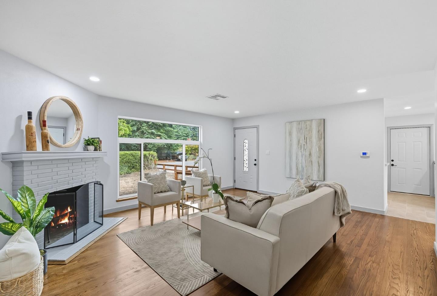 Detail Gallery Image 4 of 56 For 771 Sunshine Dr, Los Altos,  CA 94024 - 5 Beds | 3 Baths