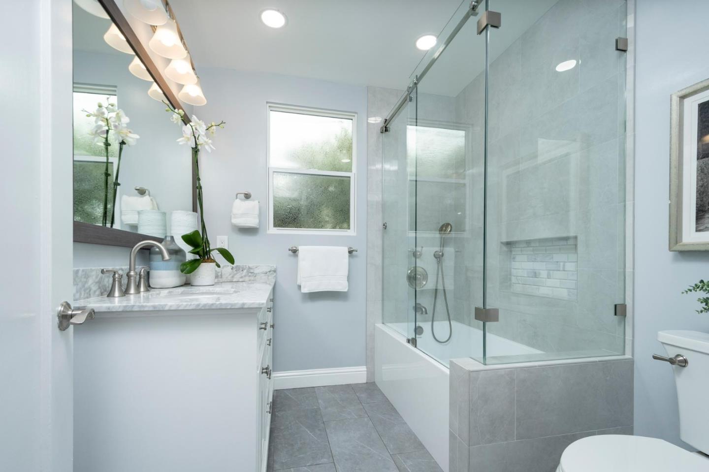 Detail Gallery Image 14 of 27 For 300 31st Ave, San Mateo,  CA 94403 - 3 Beds | 2 Baths