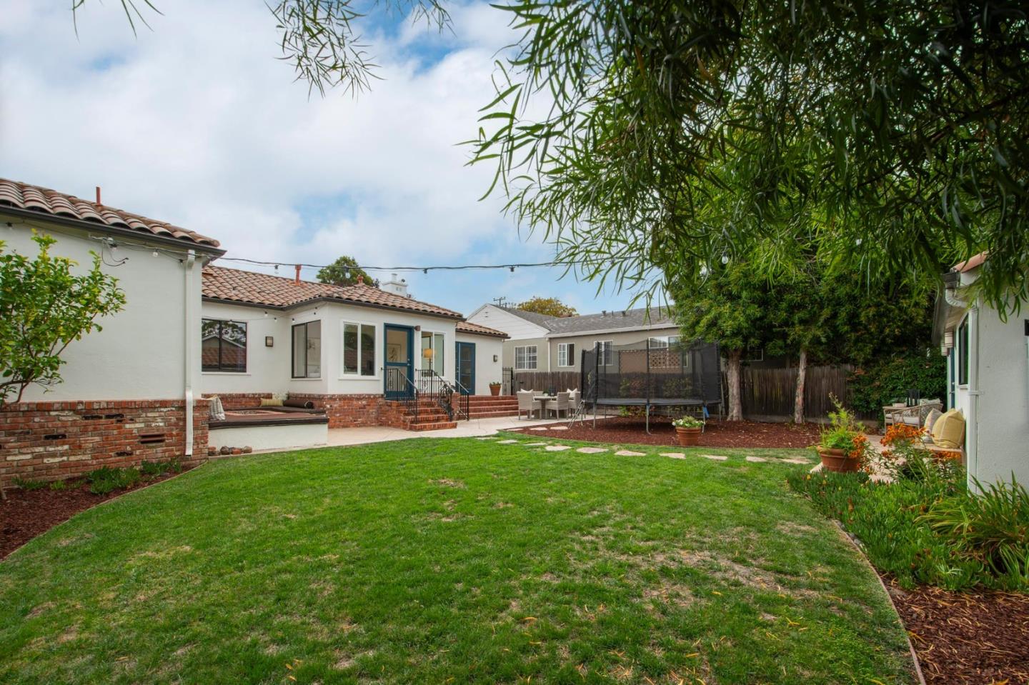 Detail Gallery Image 22 of 27 For 300 31st Ave, San Mateo,  CA 94403 - 3 Beds | 2 Baths