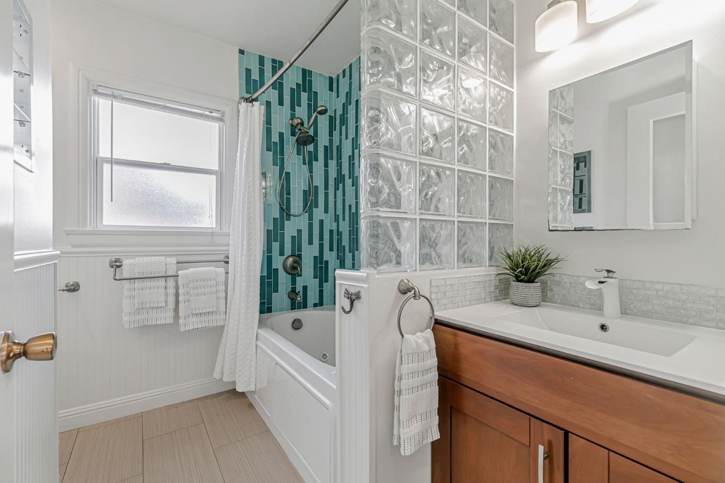 Detail Gallery Image 19 of 28 For 115 Burton Ave, San Jose,  CA 95112 - 1 Beds | 1 Baths